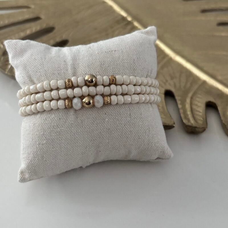 Armbanden beige